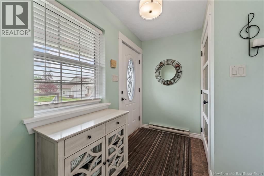 392 Mandeville - Image 3