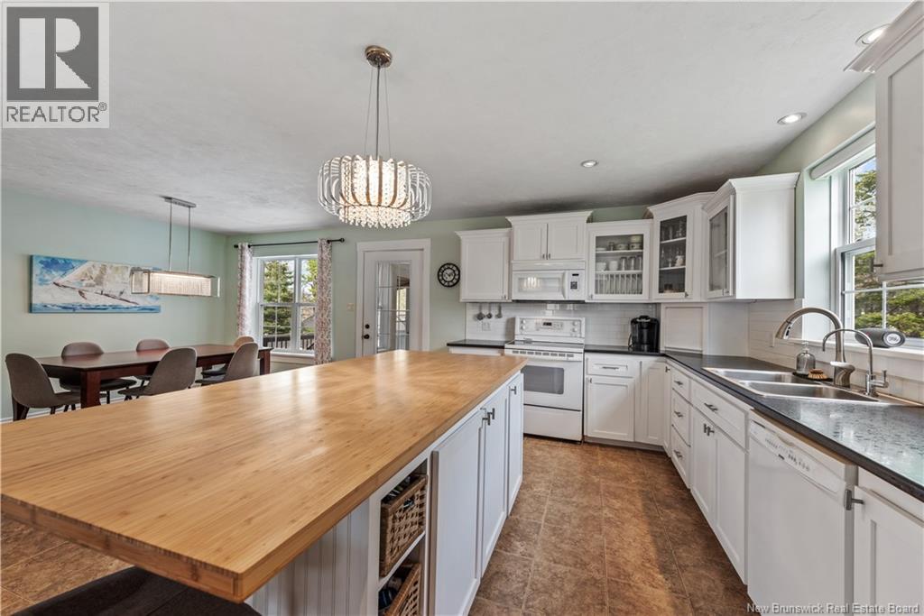 392 Mandeville - 8
