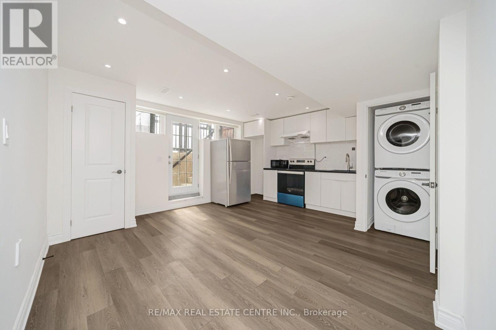 26 FRUITVALE CIRCLE - 37