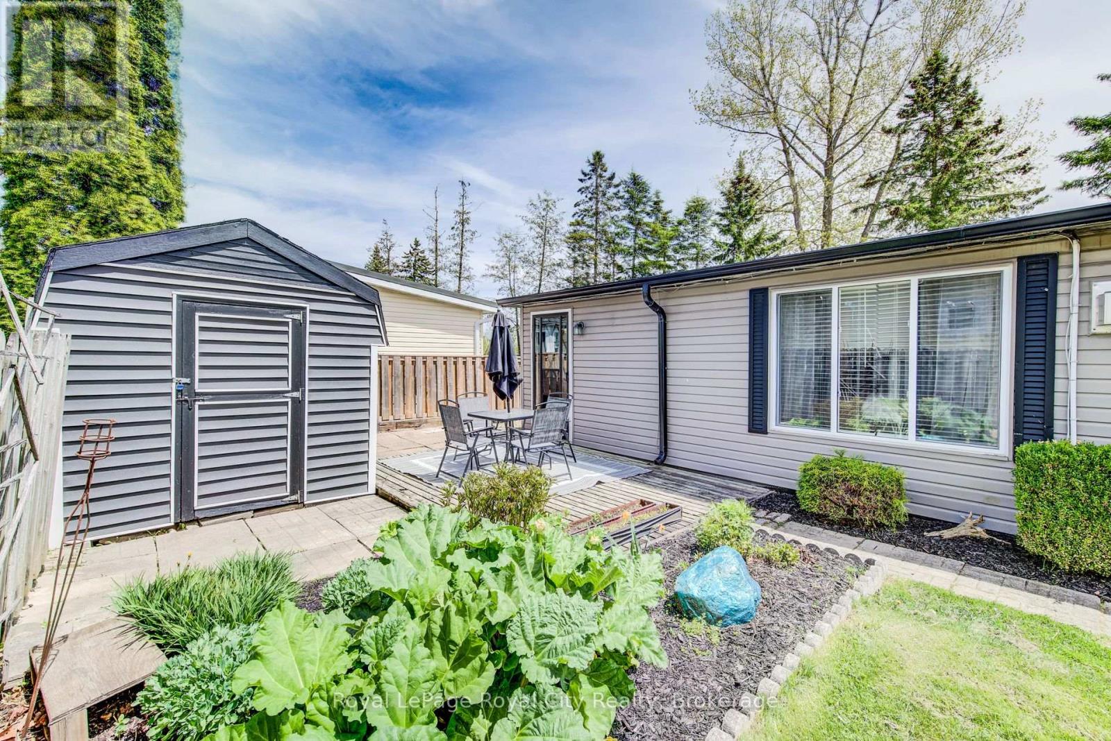 LEASED LOT 477 SPRUCE STREET - 38