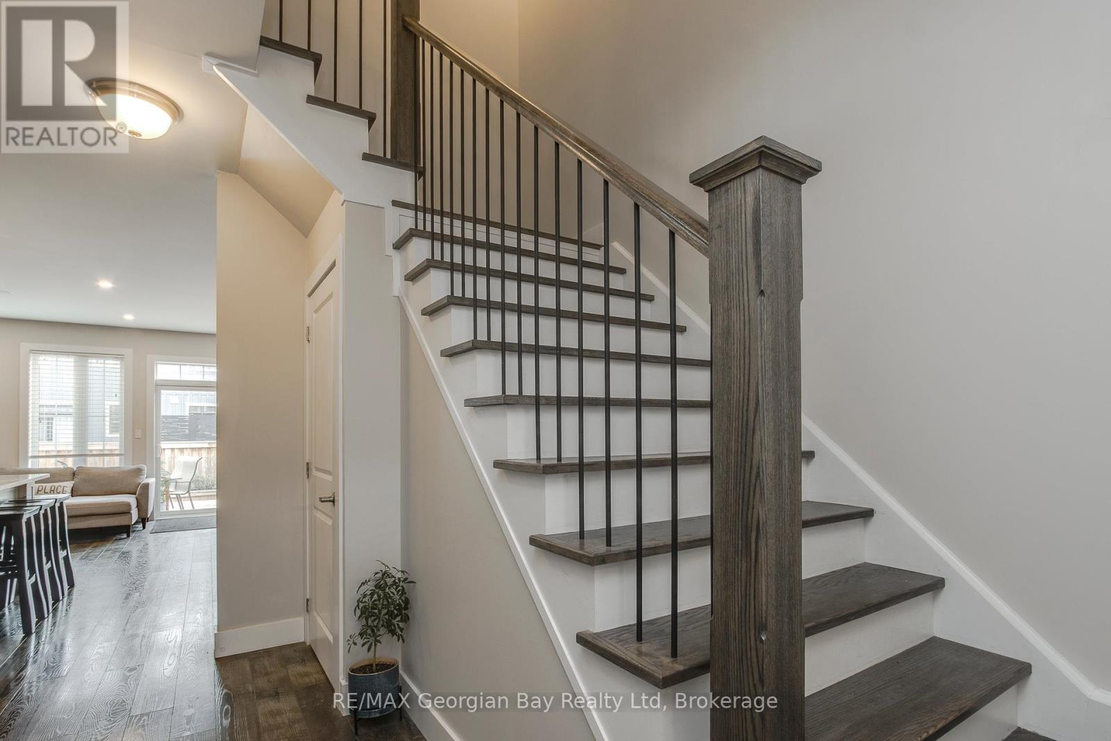 329 YELLOW BIRCH CRESCENT - 16