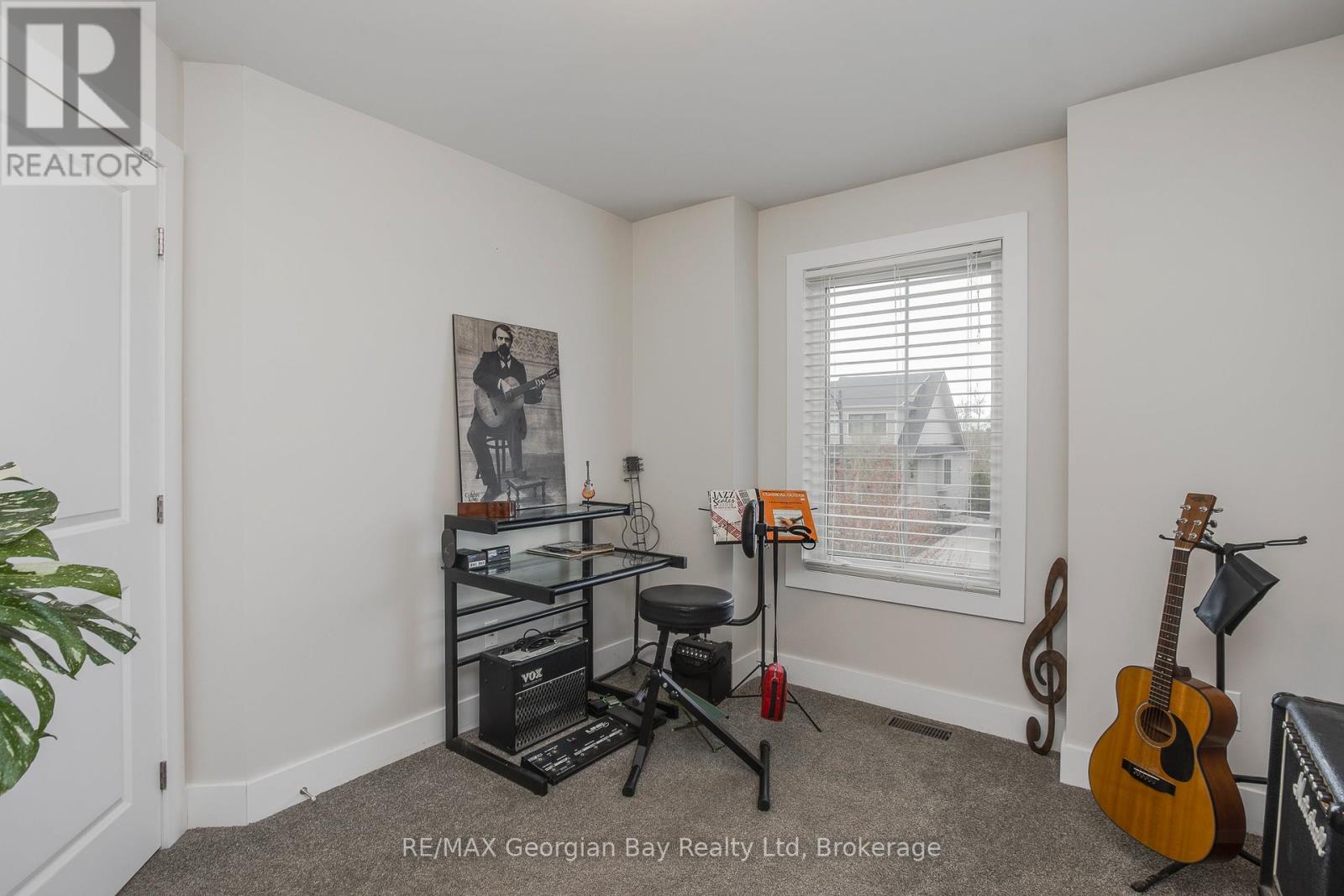 329 YELLOW BIRCH CRESCENT - 23