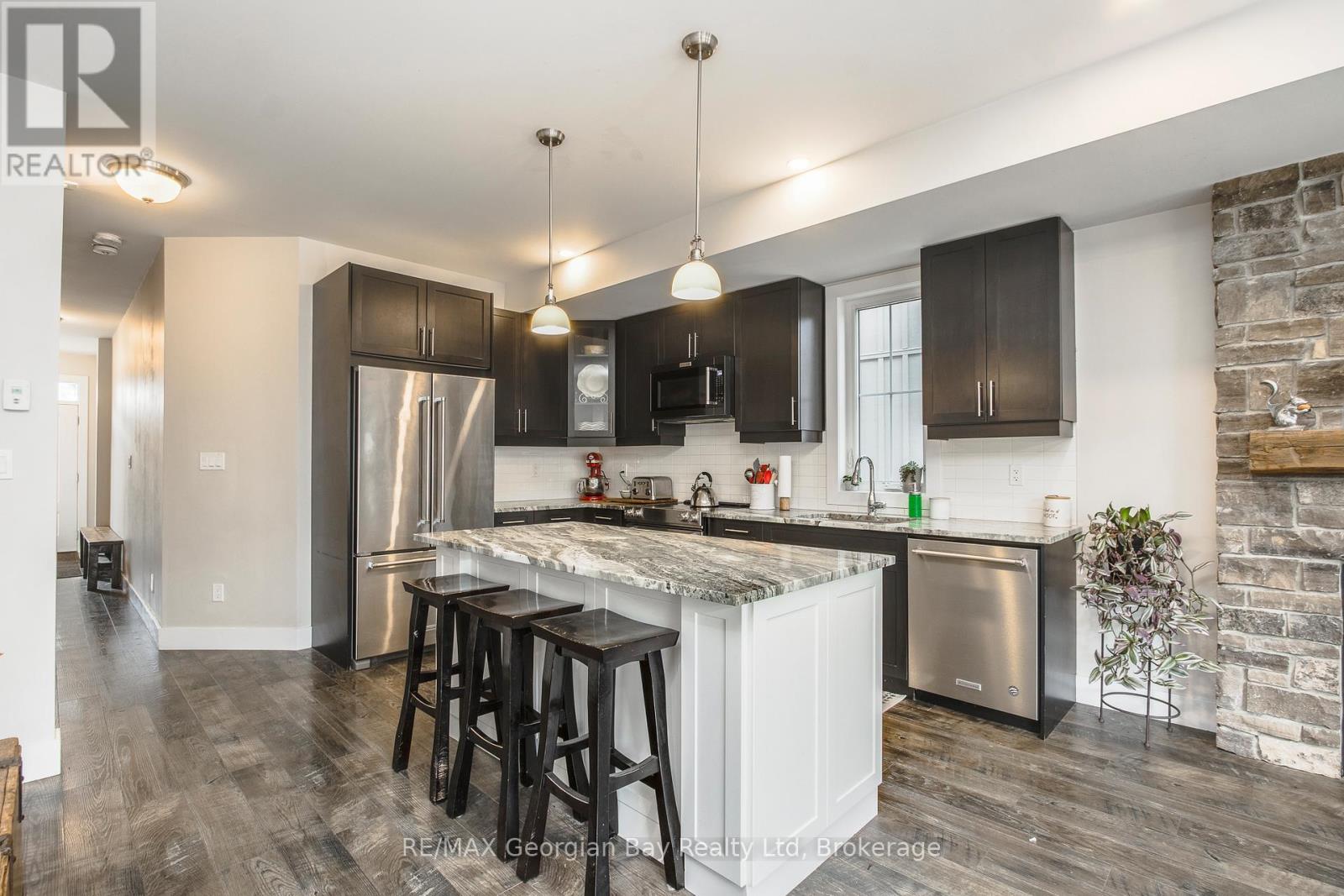 329 YELLOW BIRCH CRESCENT - 5