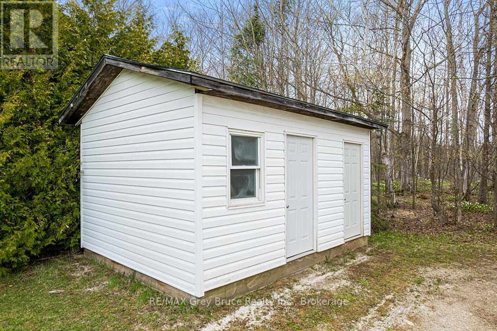 46 MAPLE GOLF CRESCENT - 12