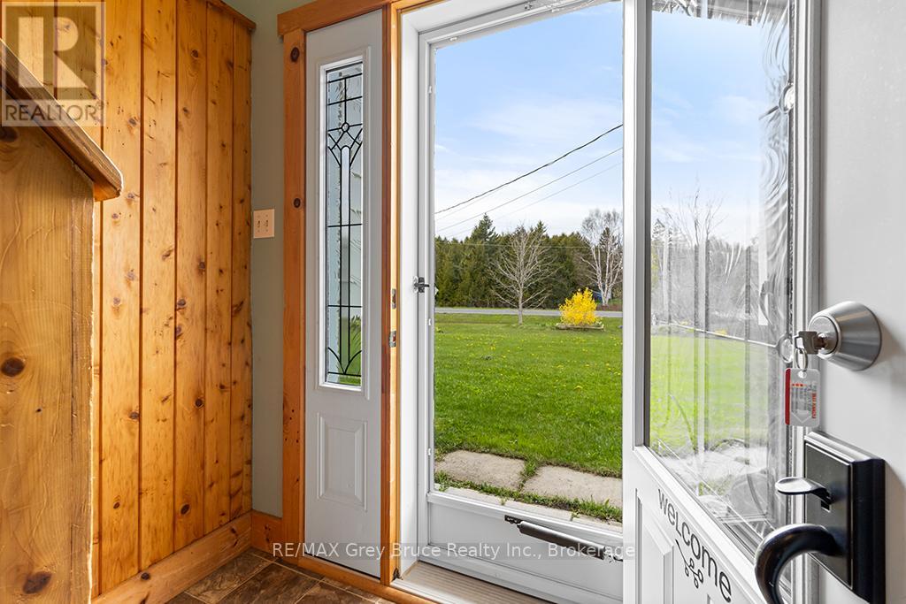 46 MAPLE GOLF CRESCENT - 17