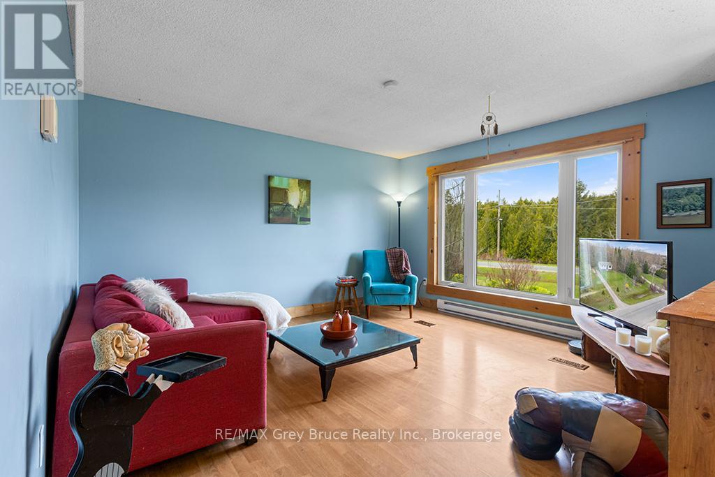 46 MAPLE GOLF CRESCENT - 19