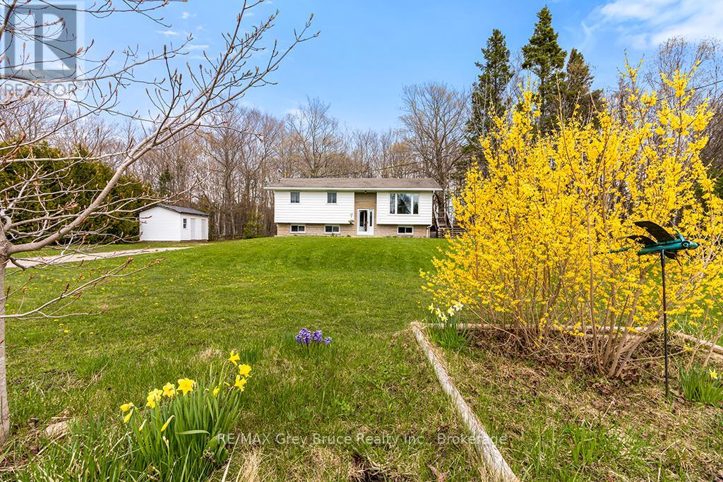 46 MAPLE GOLF CRESCENT