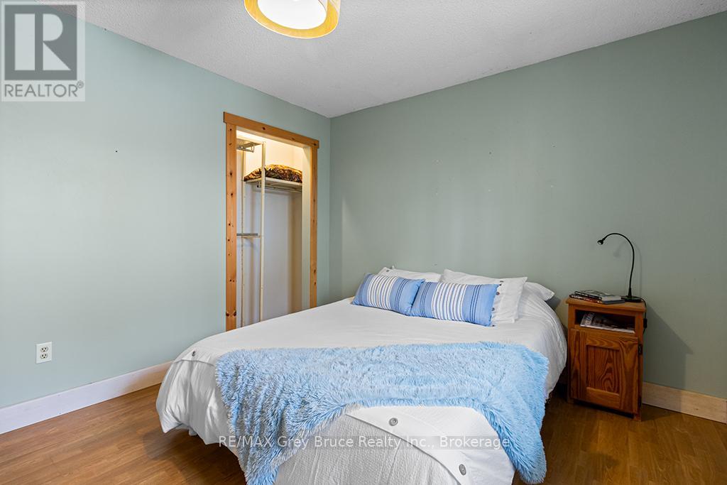 46 MAPLE GOLF CRESCENT - 27