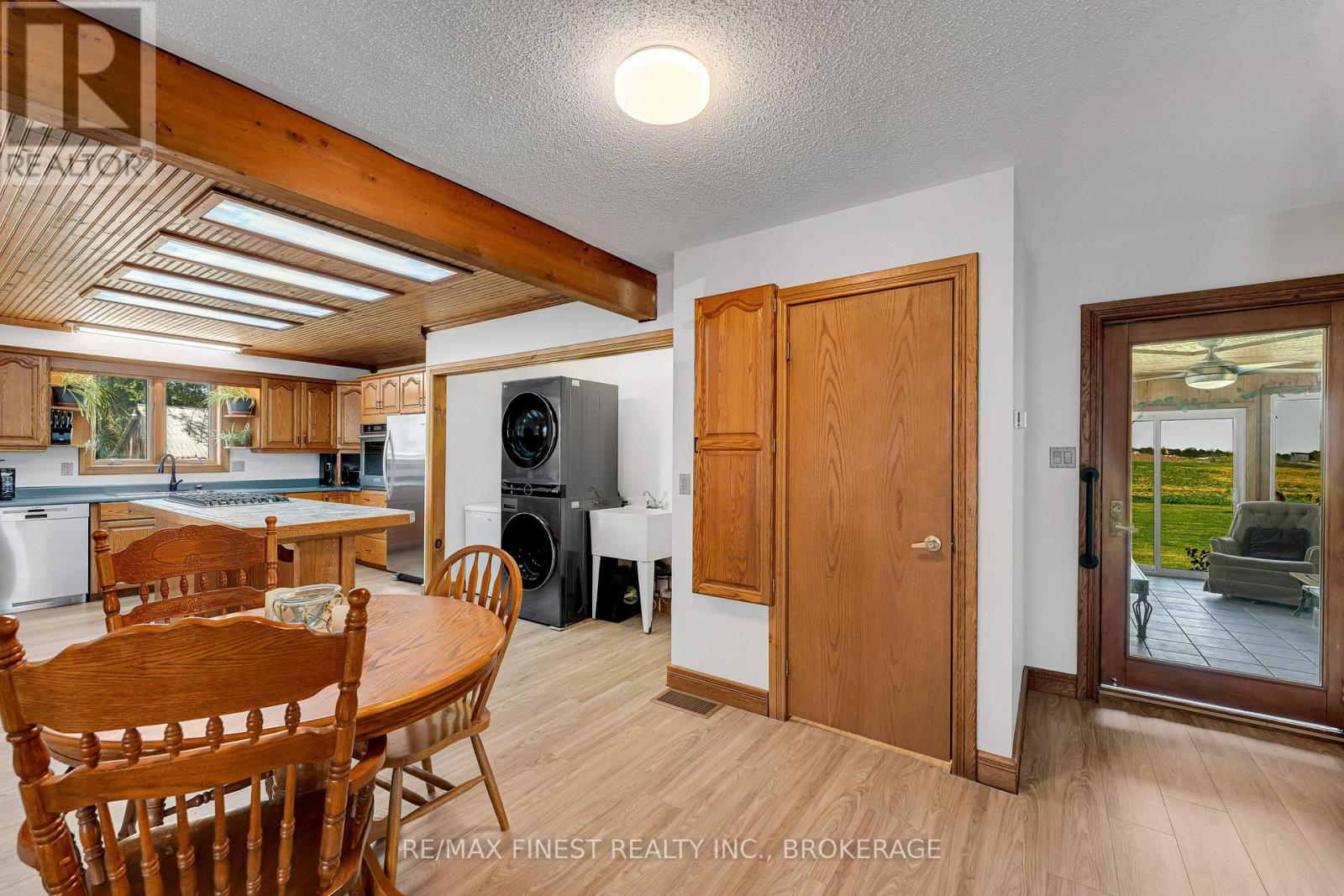 47 TAYLOR ROAD W - 11