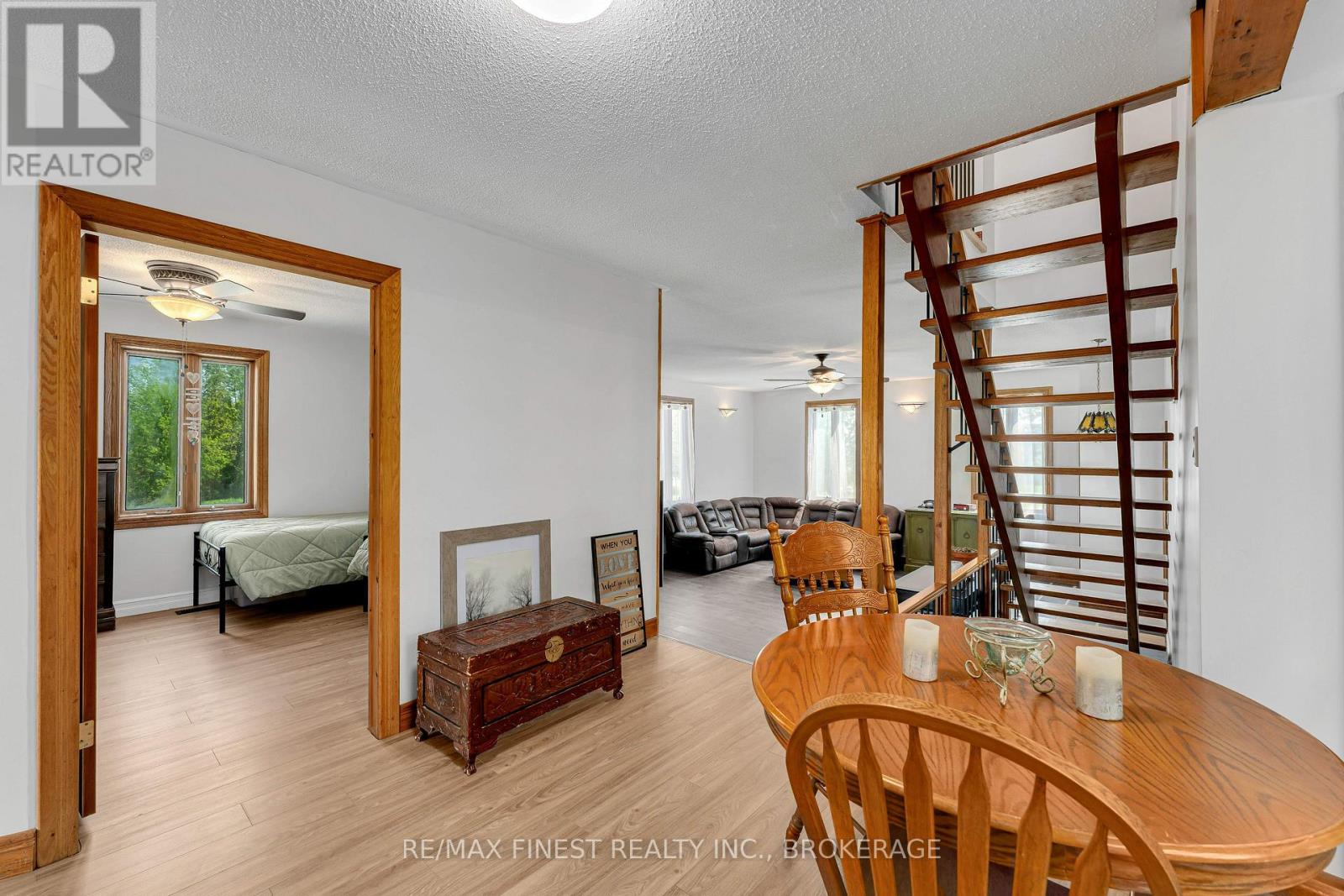 47 TAYLOR ROAD W - 12