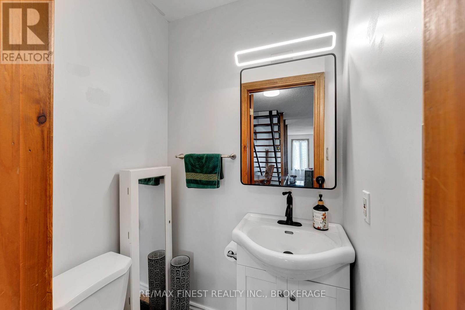 47 TAYLOR ROAD W - 13