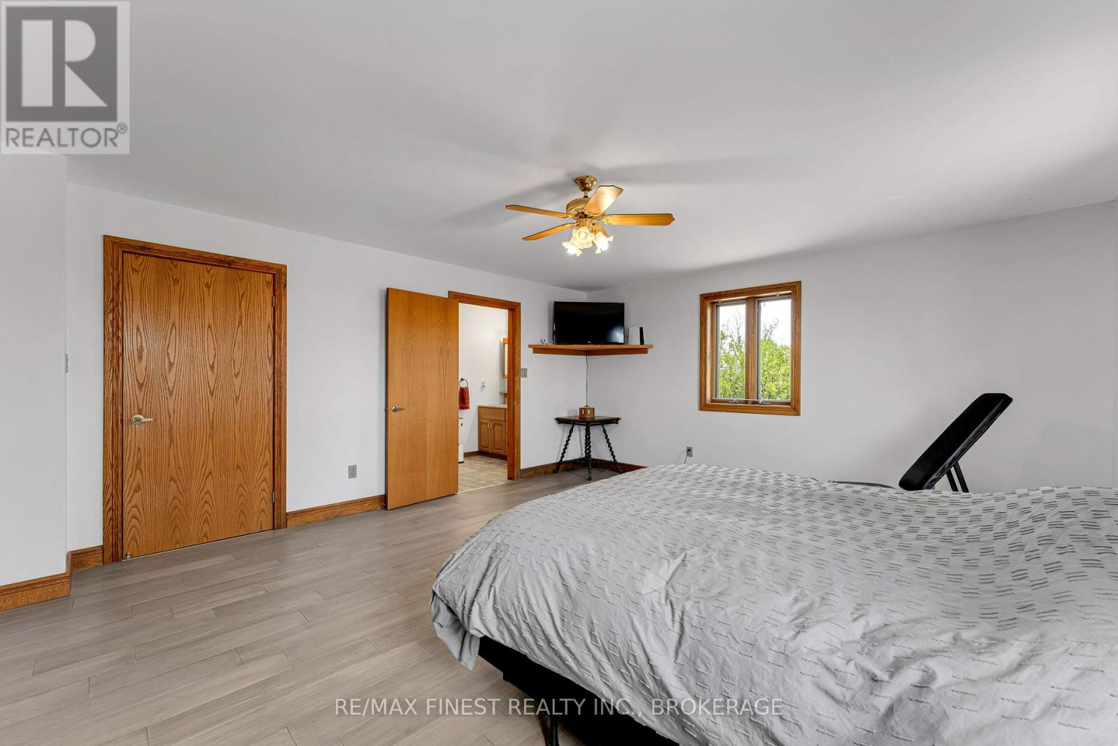 47 TAYLOR ROAD W - 20
