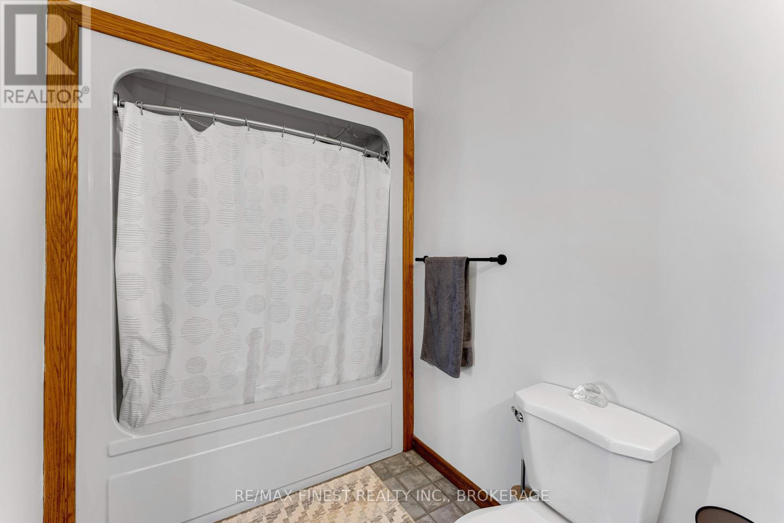 47 TAYLOR ROAD W - 23