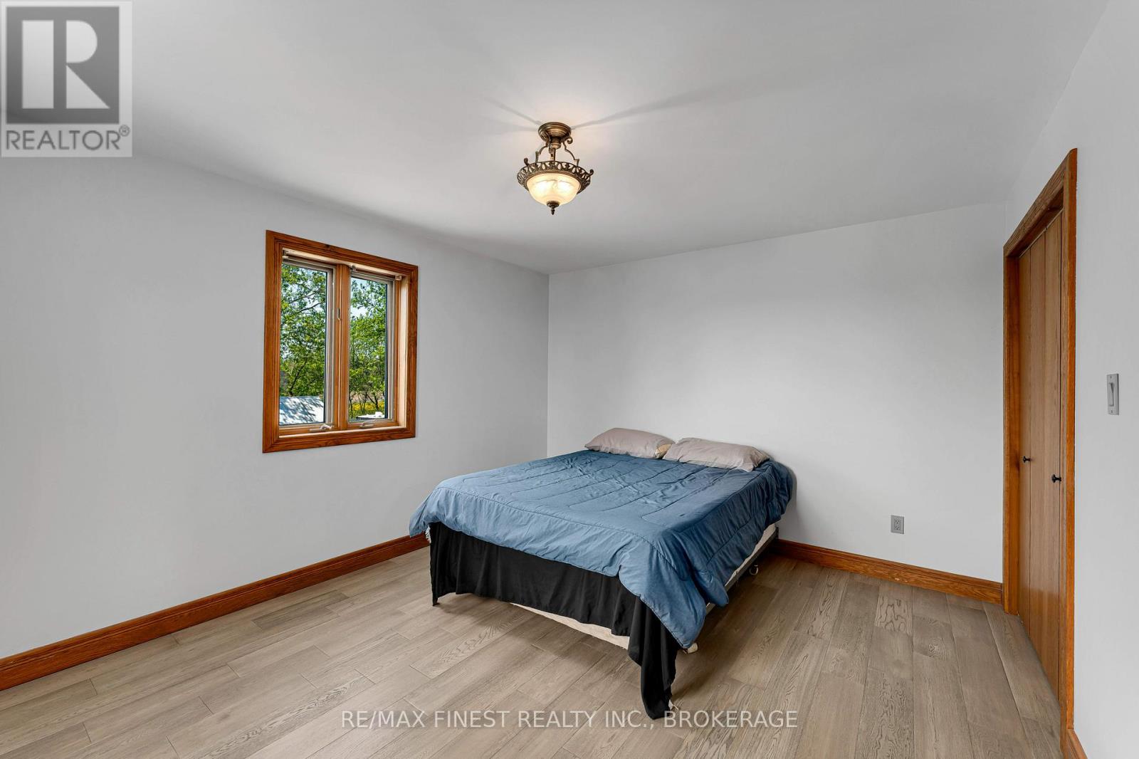 47 TAYLOR ROAD W - 24