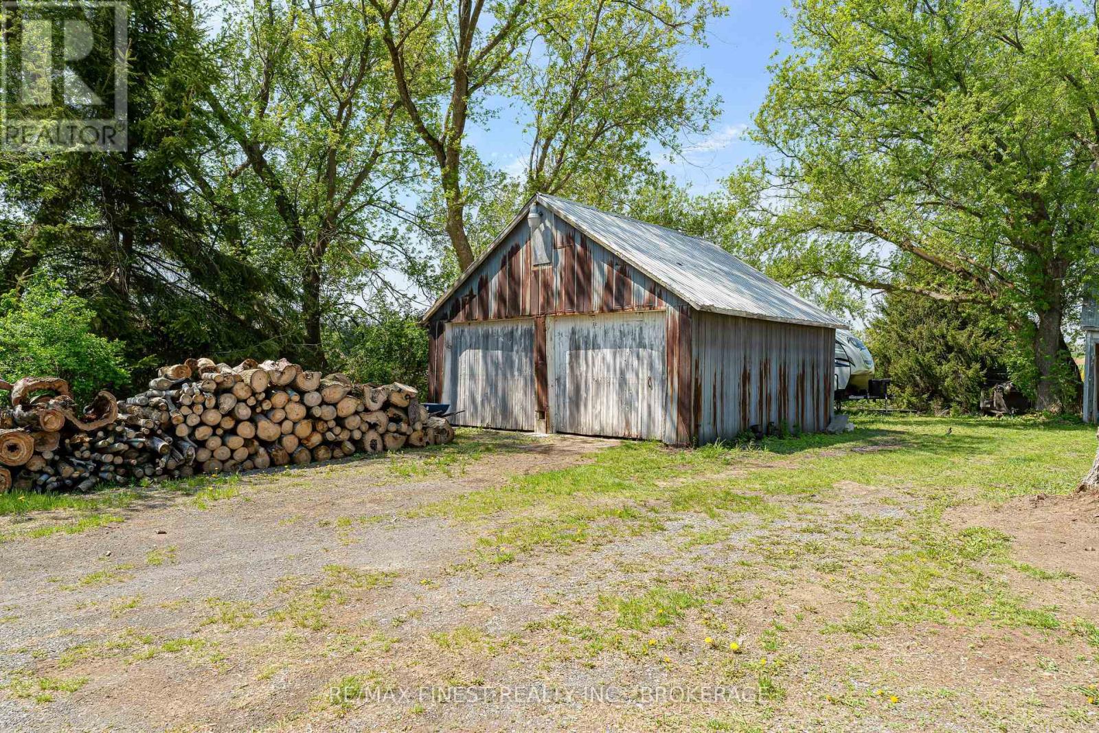 47 TAYLOR ROAD W - 3