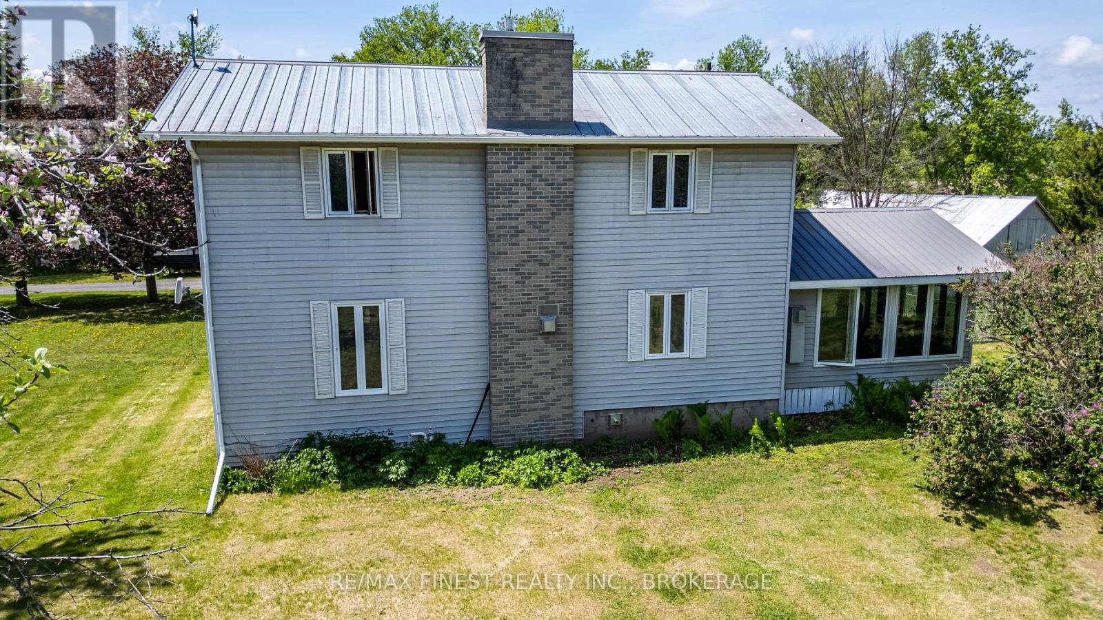 47 TAYLOR ROAD W - 45