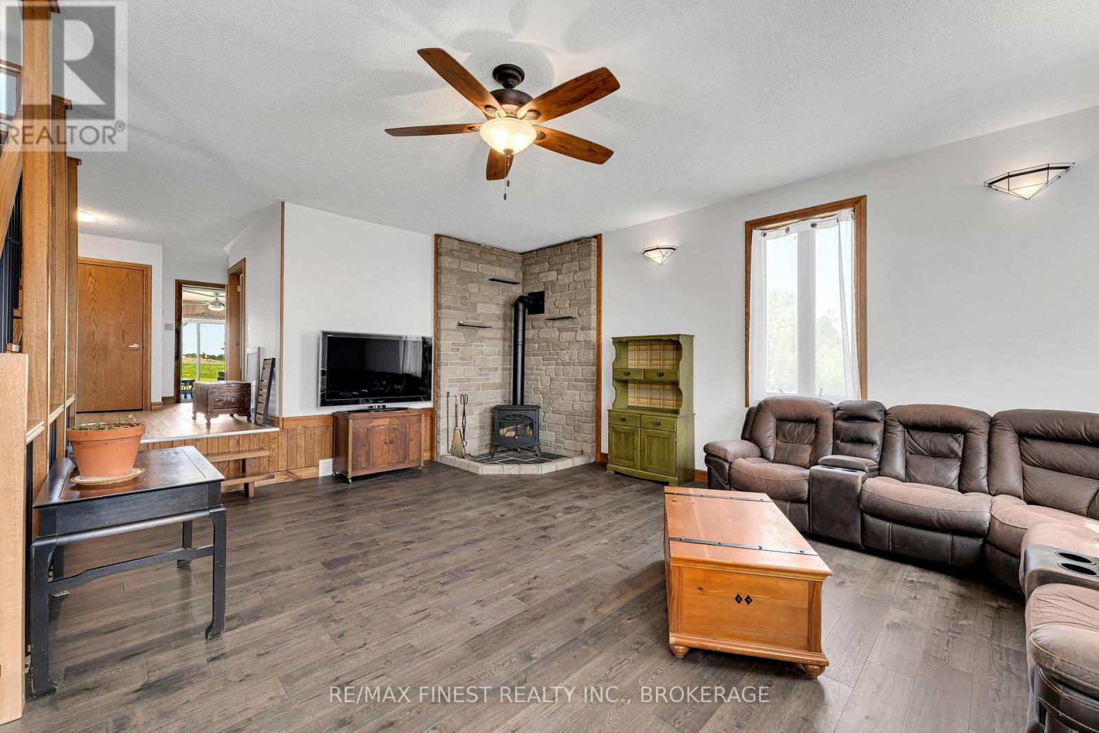 47 TAYLOR ROAD W - 6