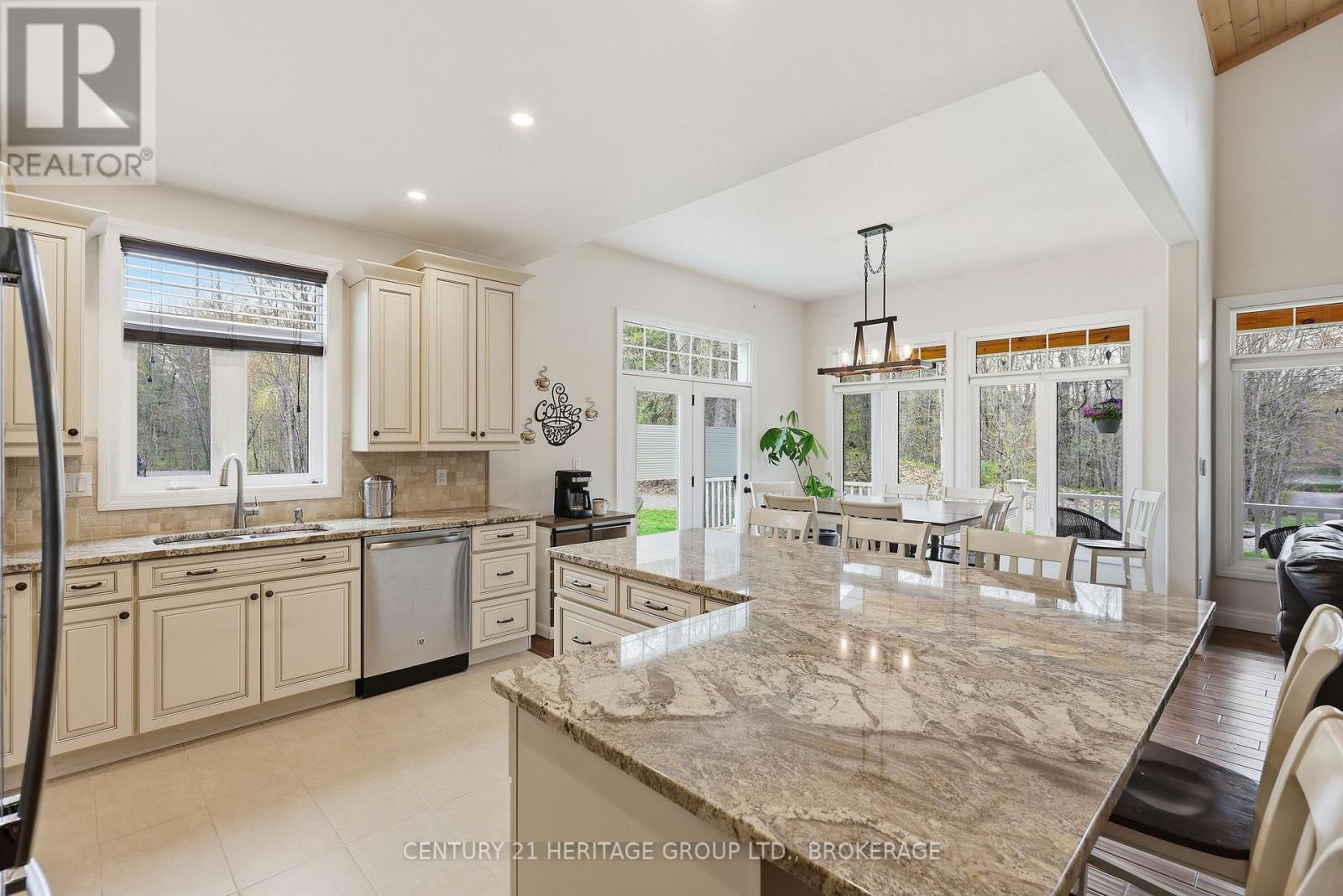 173 CASTLE ROCK LANE - 27