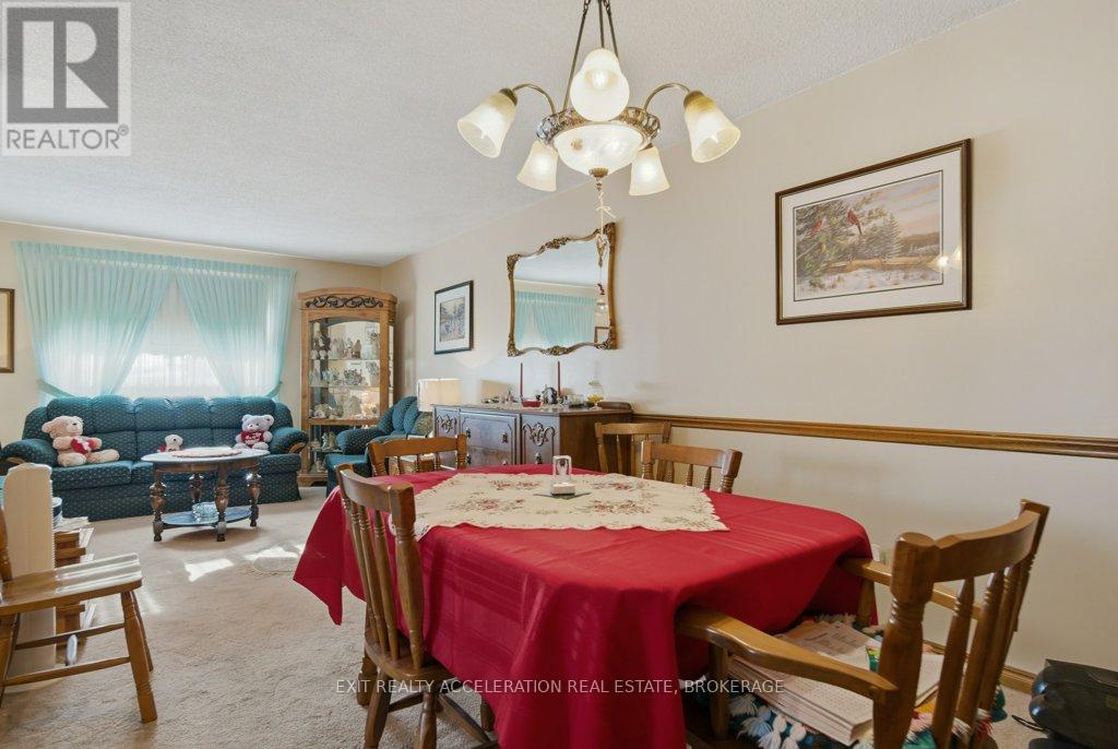 223 NEWBURGH ROAD - 12