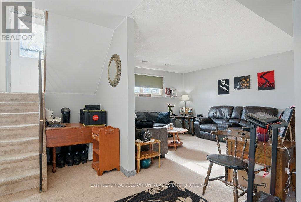 223 NEWBURGH ROAD - 27