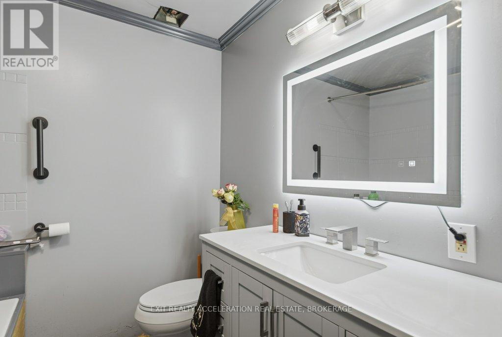 223 NEWBURGH ROAD - 34