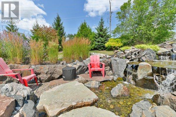 4 KINGFISHER DRIVE - 34