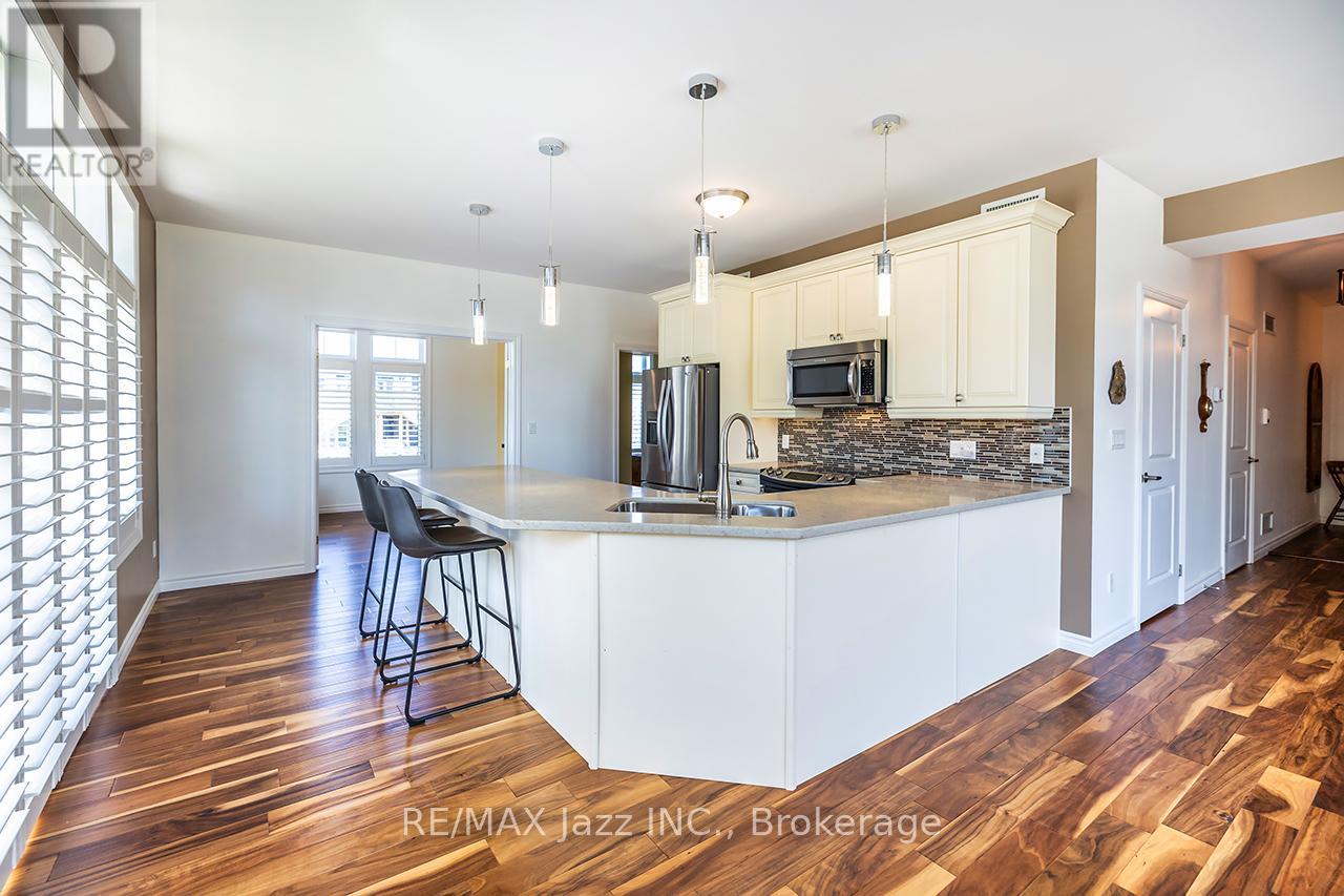 #111 29 LAKEWOOD CRESCENT - 1