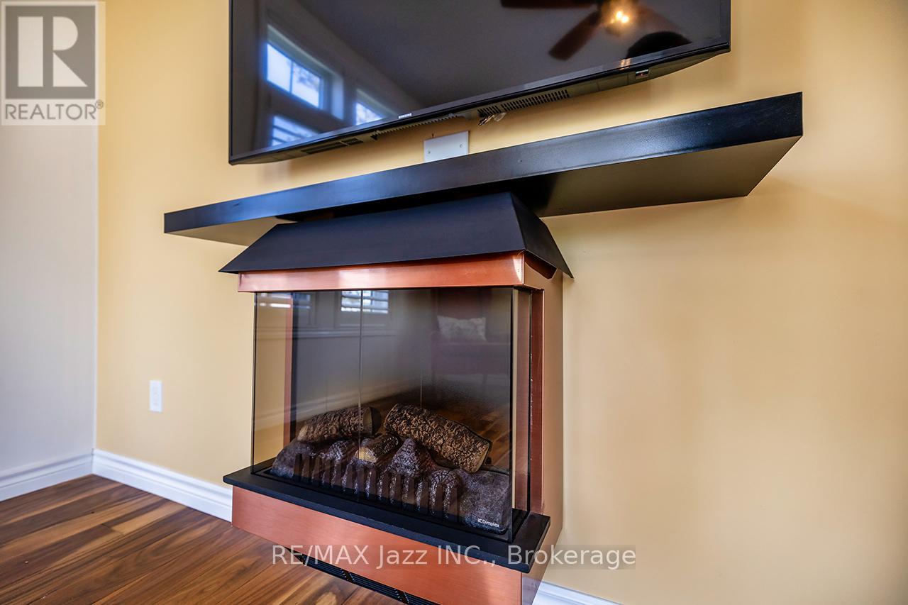 #111 29 LAKEWOOD CRESCENT - 9