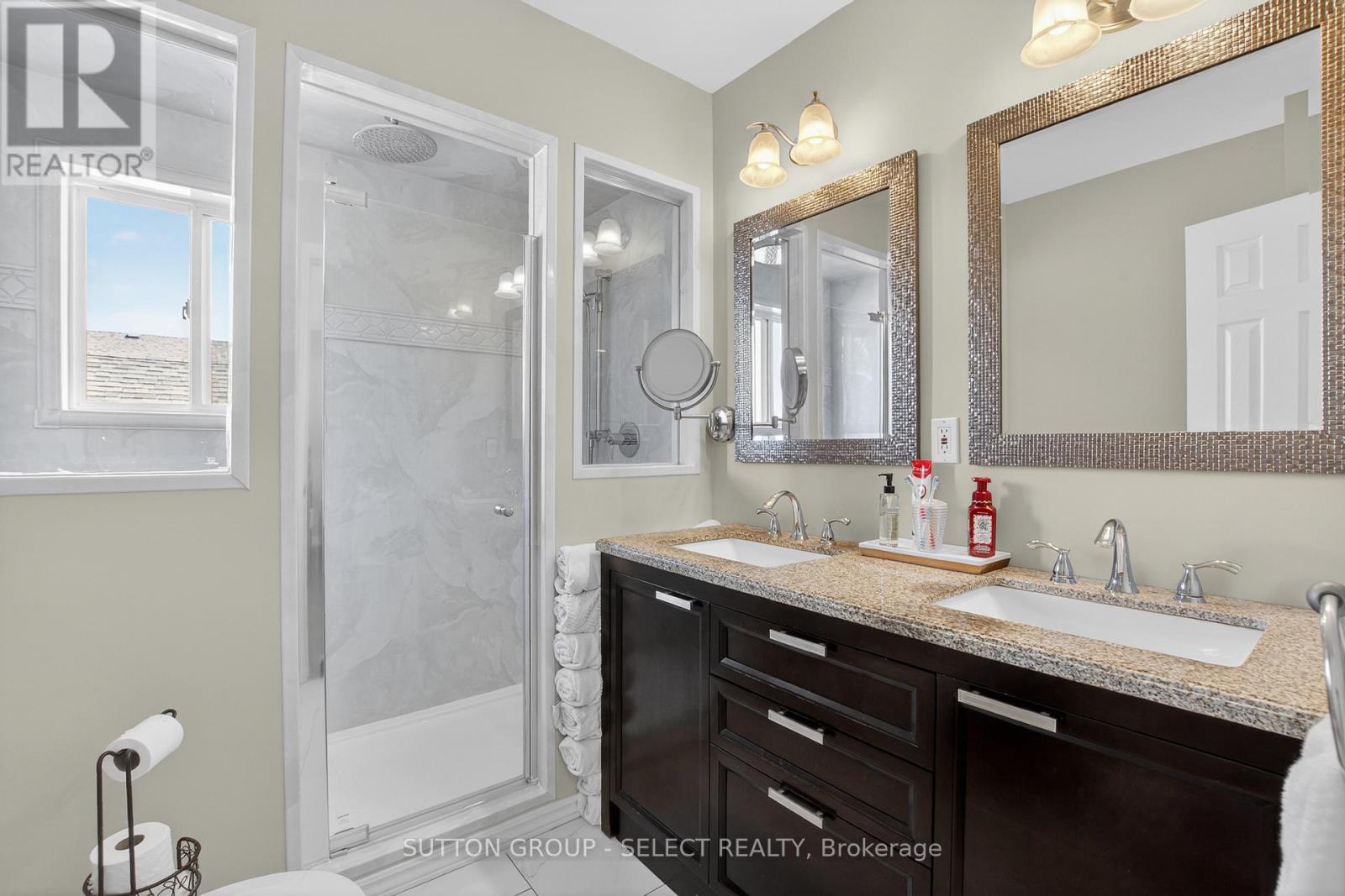 254 CRIMSON CRESCENT - 30