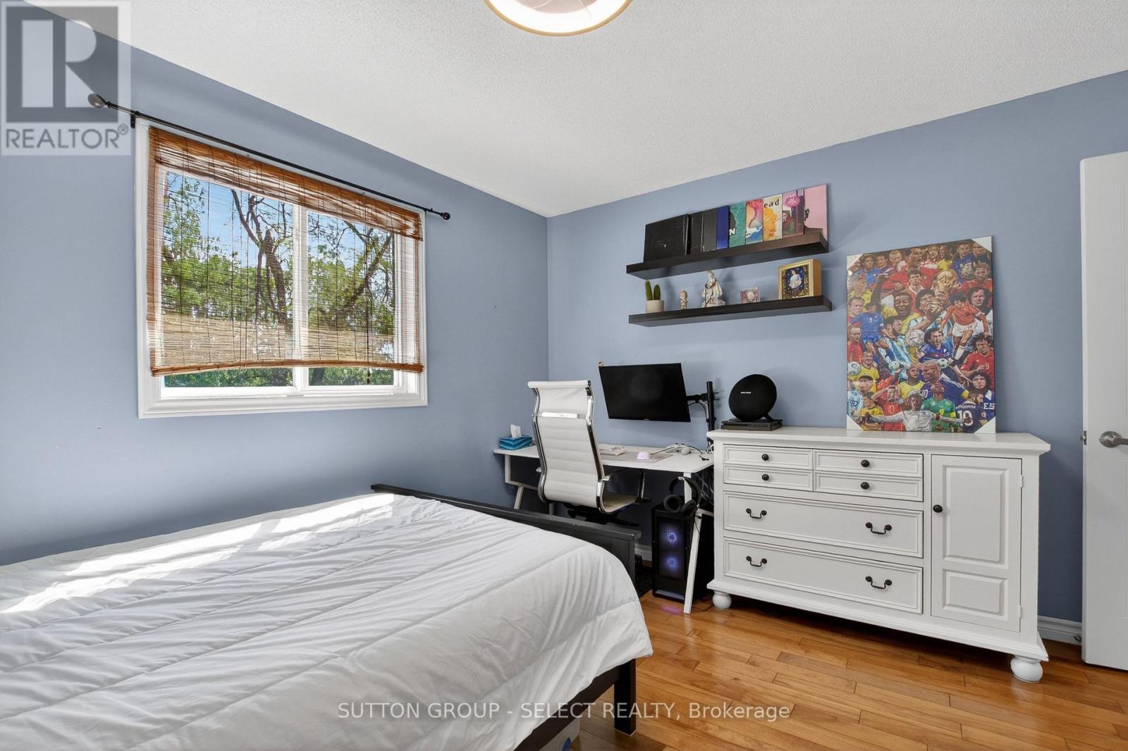 254 CRIMSON CRESCENT - 33