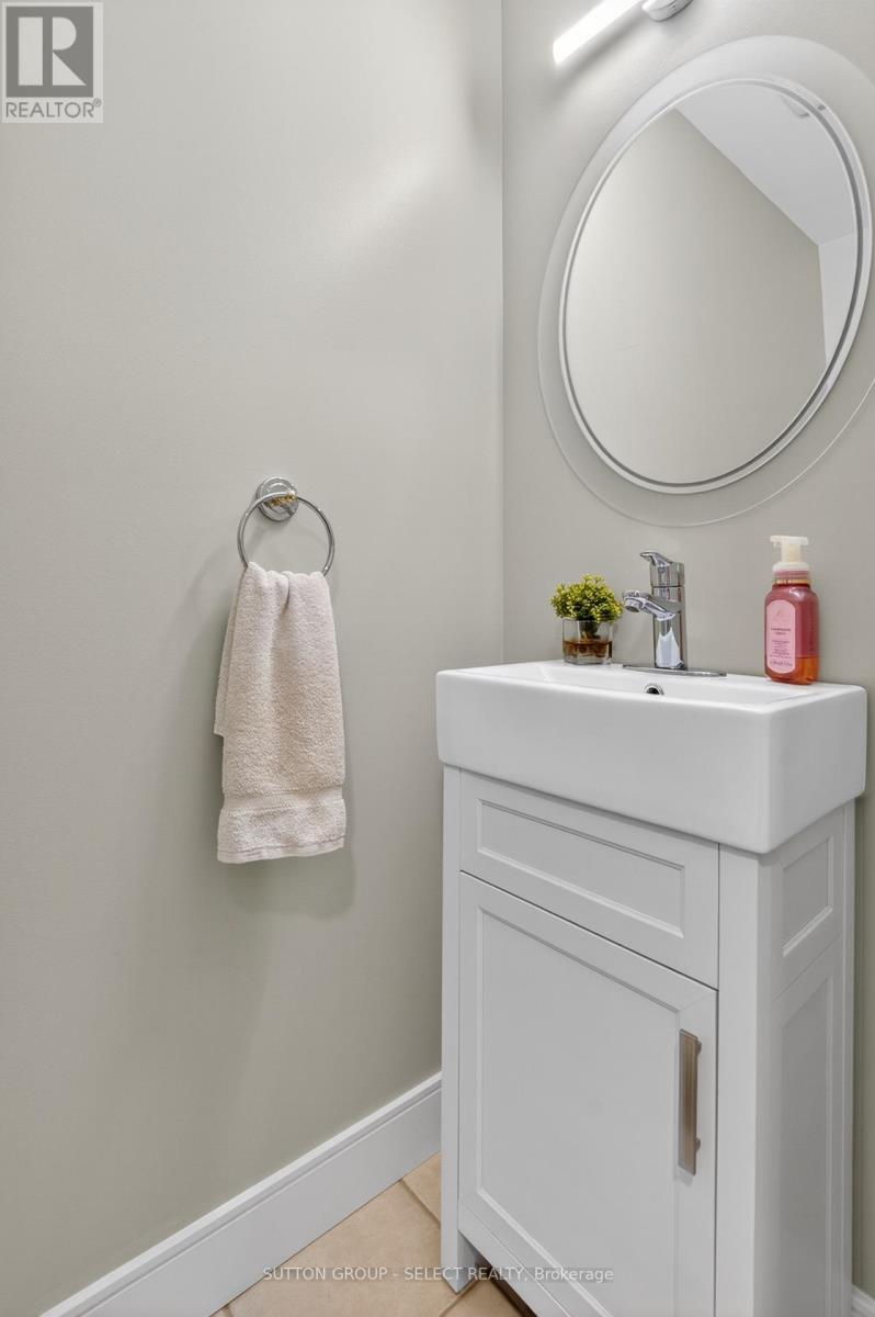 254 CRIMSON CRESCENT - 6