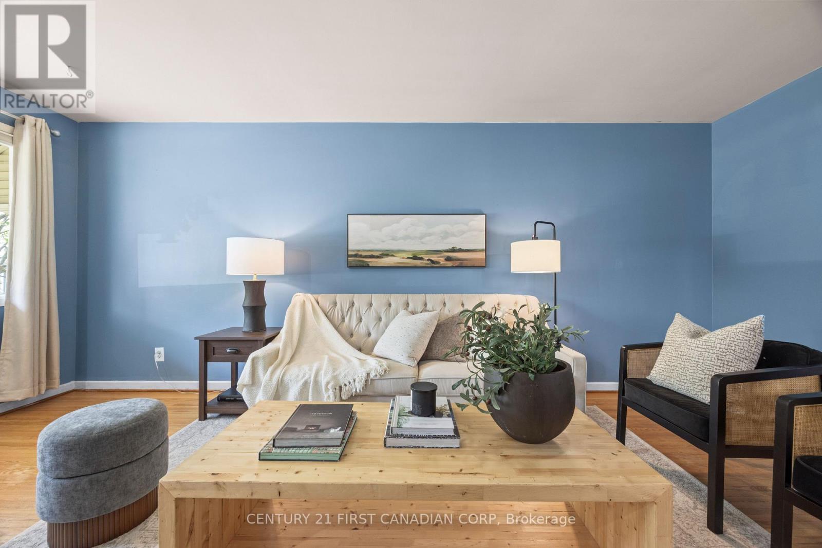 8 KENWOOD CRESCENT - 10