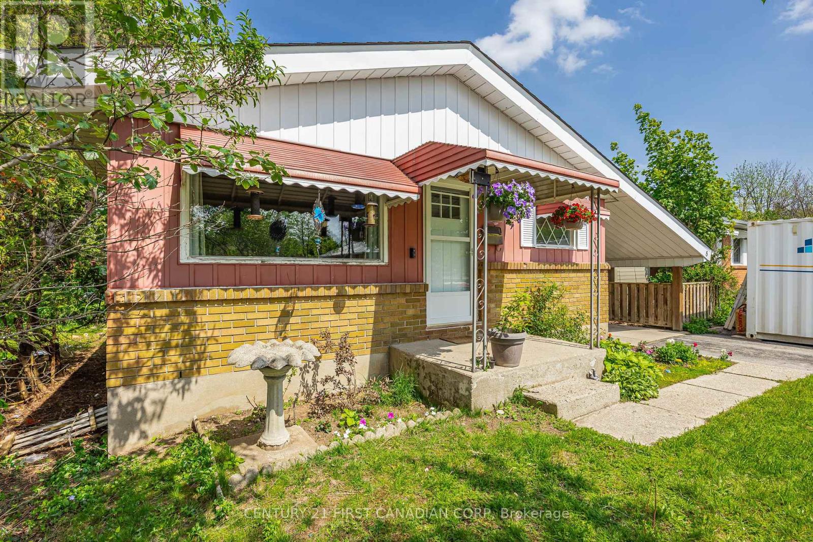 8 KENWOOD CRESCENT - Image 2