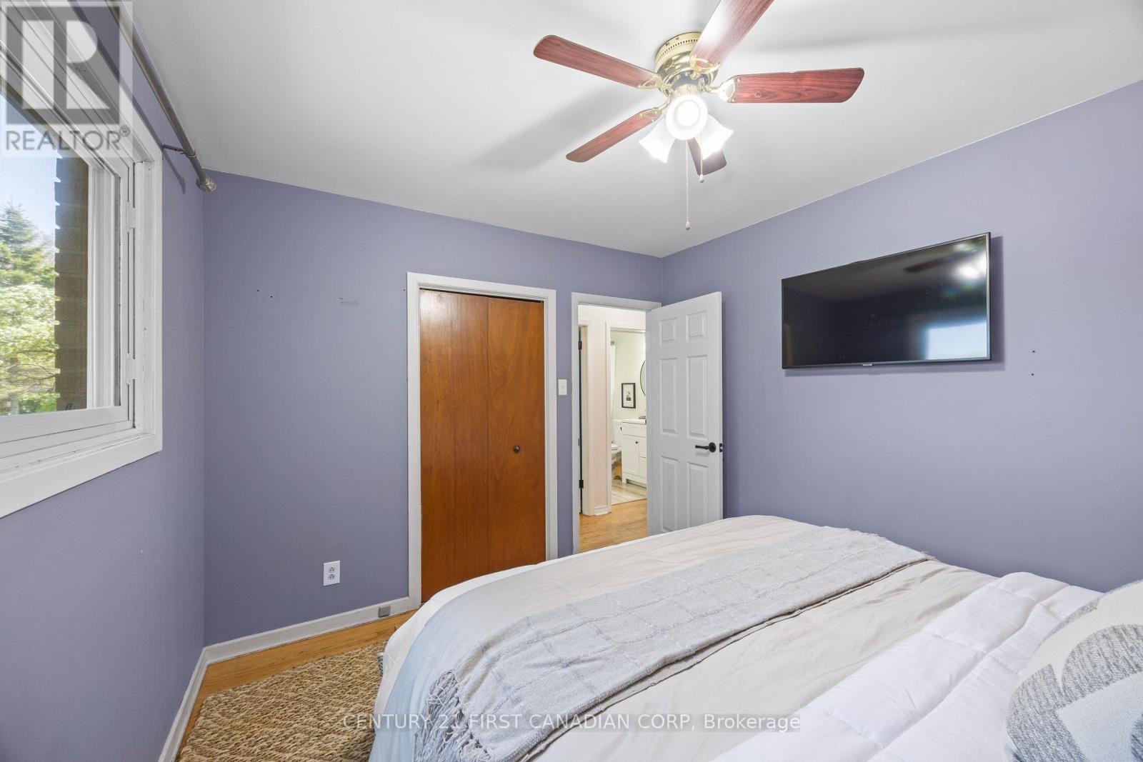 8 KENWOOD CRESCENT - 20