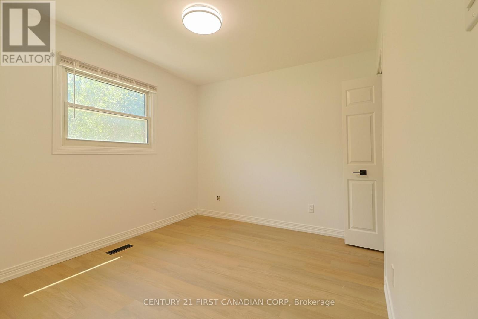 15 BYBROOK COURT - 31