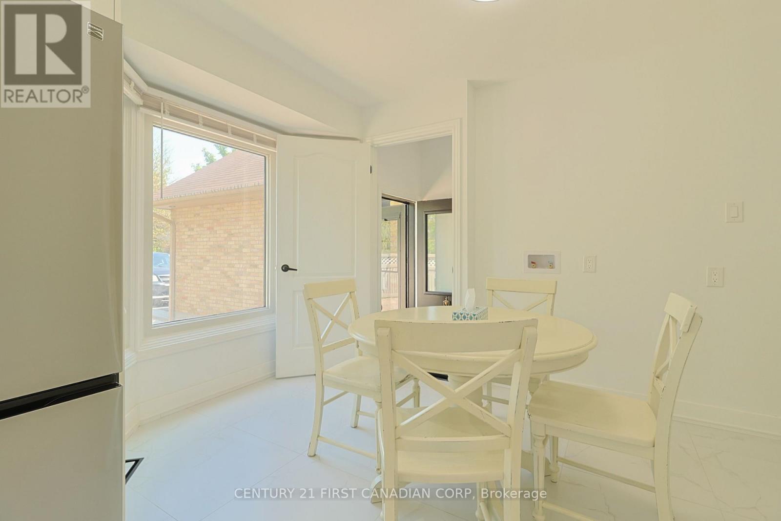 15 BYBROOK COURT - 33