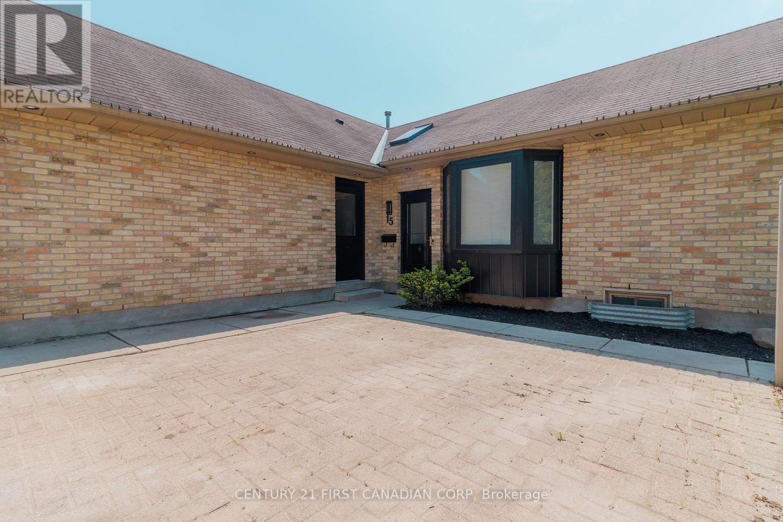 15 BYBROOK COURT - 5