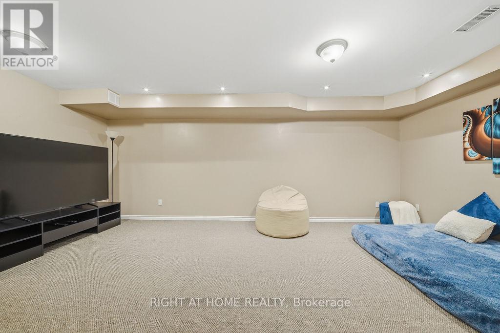 25 NOBBS DRIVE - 31