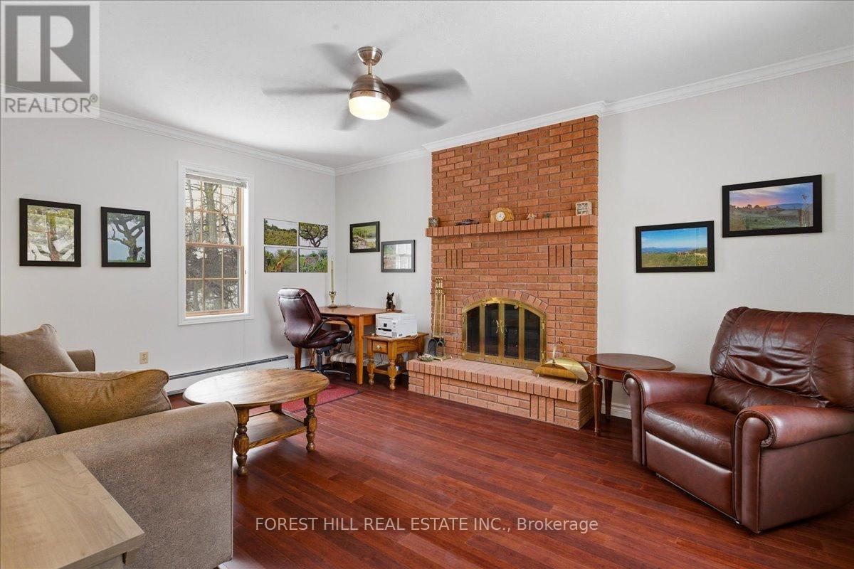 1836 QUANTZ CRESCENT - 21