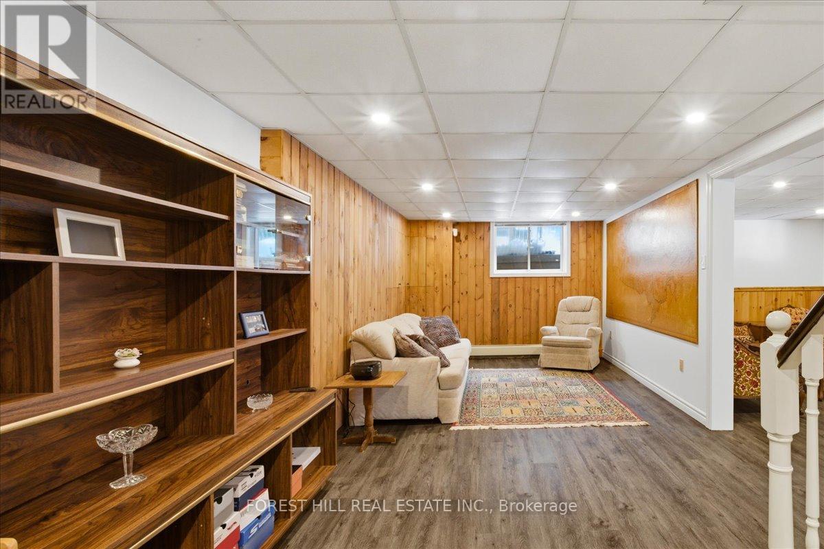 1836 QUANTZ CRESCENT - 36