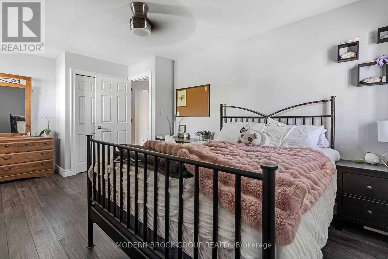 1000 CRESTWOOD DRIVE - 30