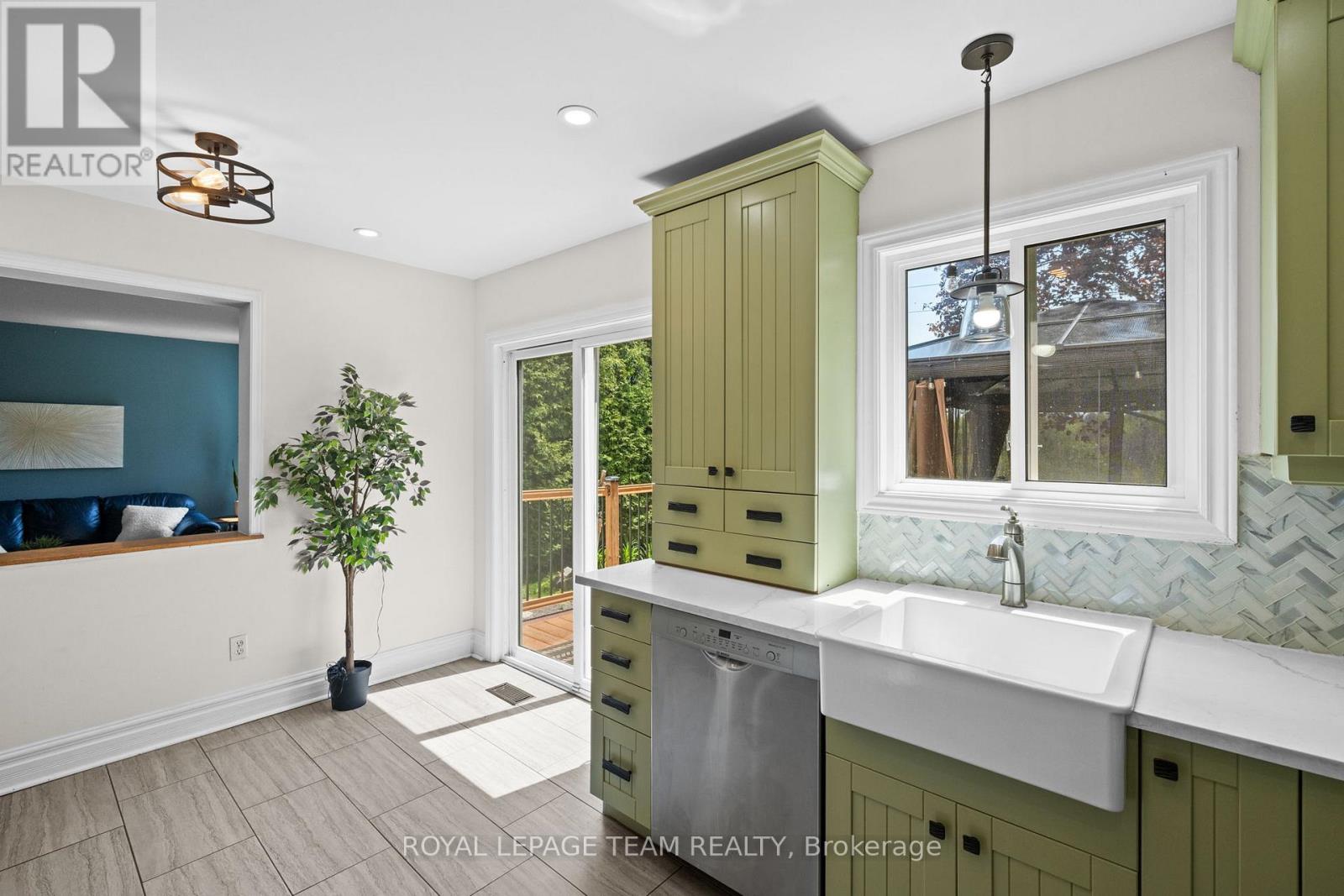 14 GREER STREET - 13
