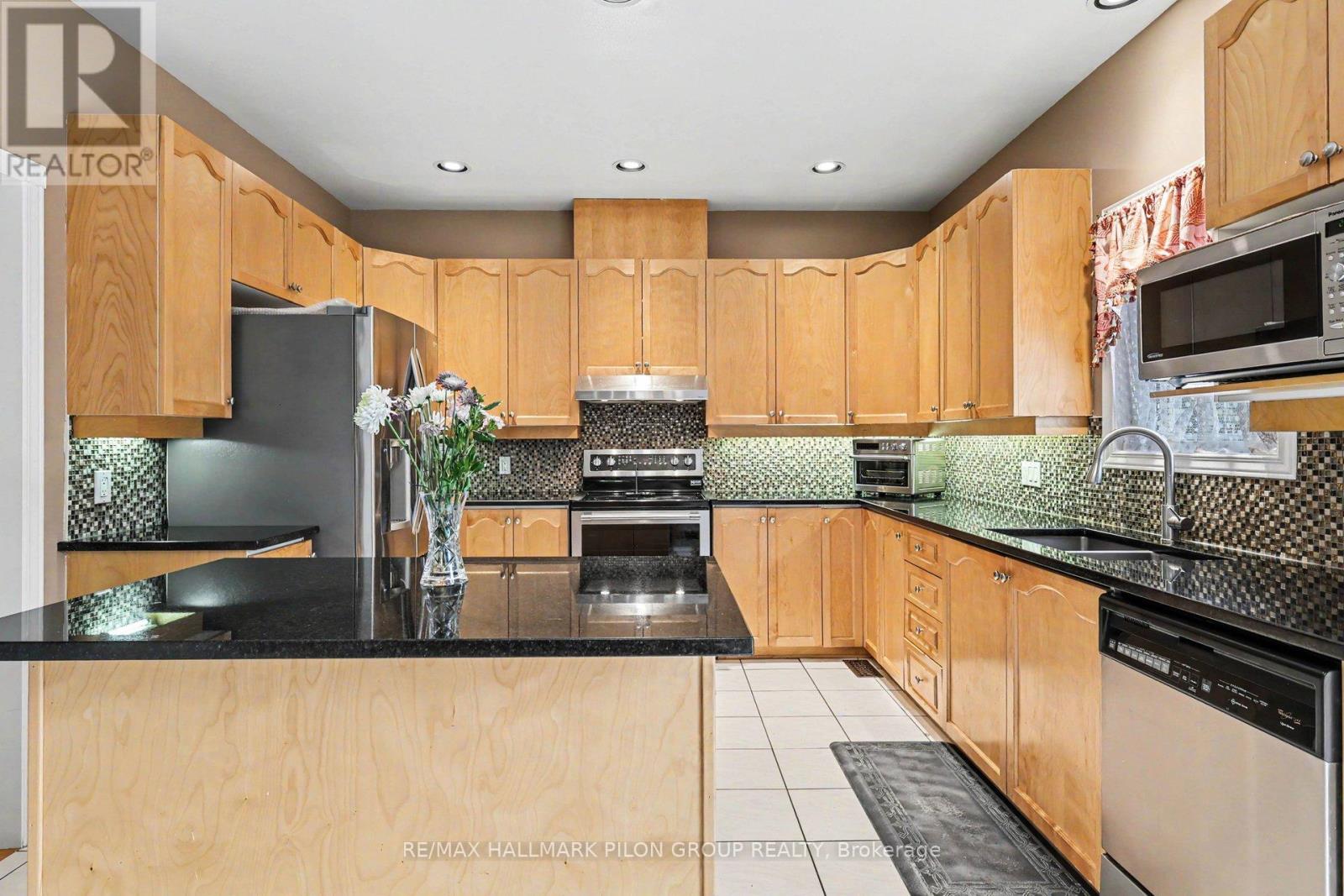2039 CALICO CRESCENT - 6