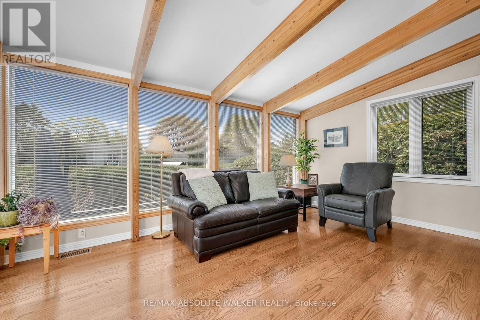 5 WEST HERRINGTON COURT - 23