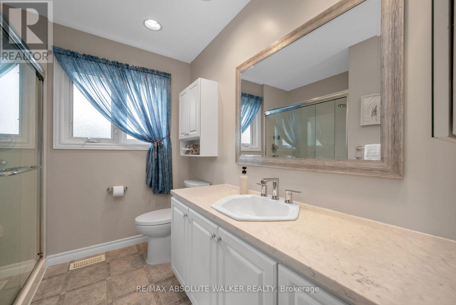 5 WEST HERRINGTON COURT - 30