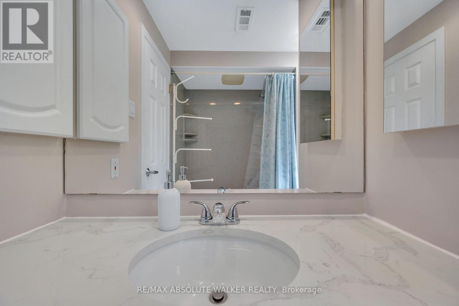 5 WEST HERRINGTON COURT - 37