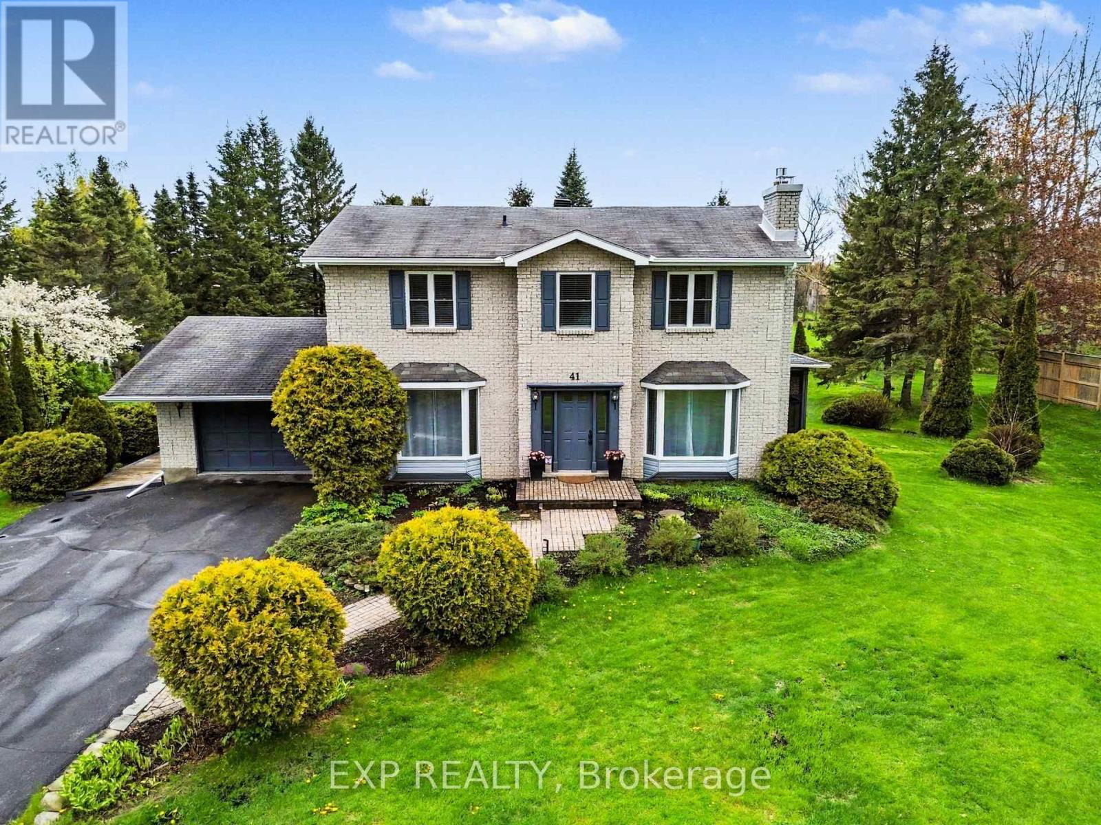 41 LOYALIST CRESCENT - Image 2