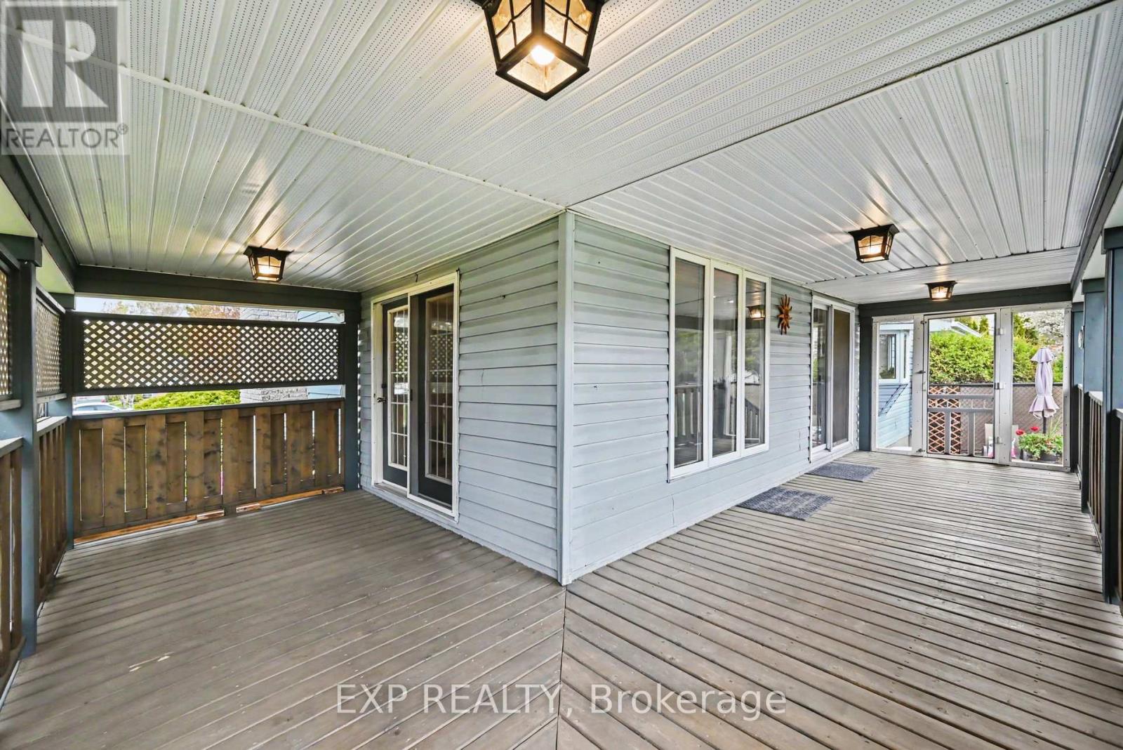 41 LOYALIST CRESCENT - 6