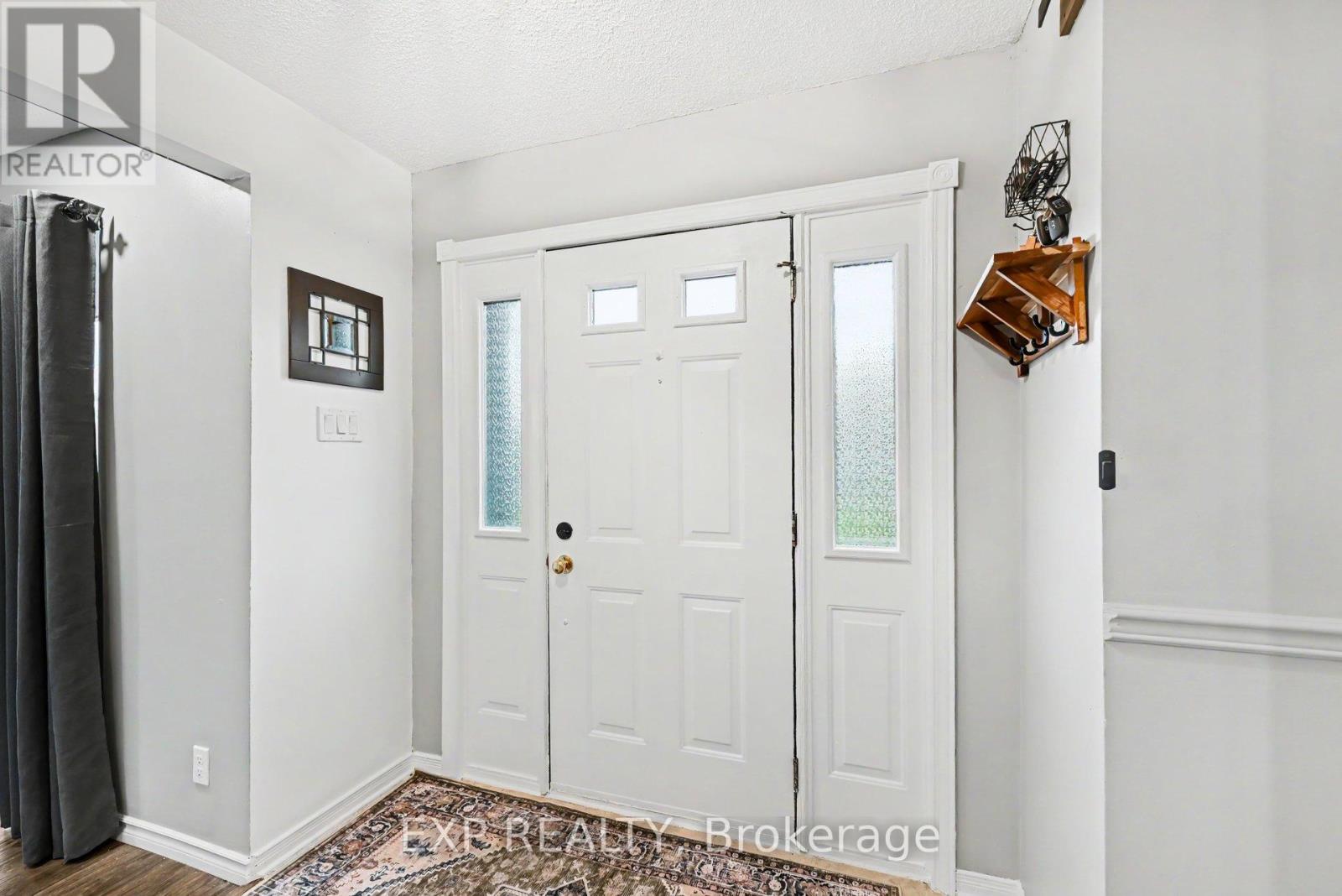 41 LOYALIST CRESCENT - 7