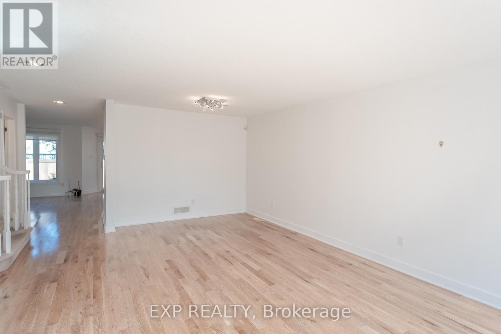 3 Bed, 4 Bath House for Rent in Ottawa – 28 CHARTWELL AVENUE, Ottawa – MLS# X13153916 - Image 11